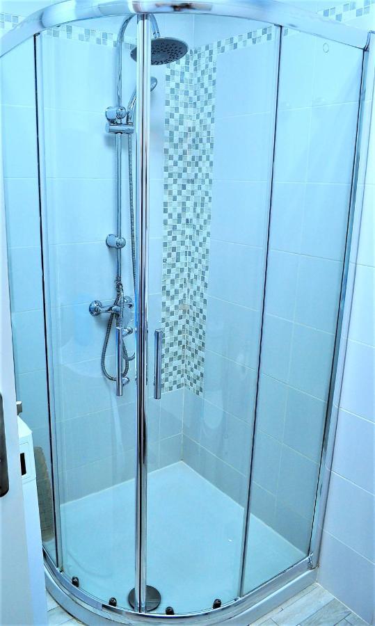 Cris Sol Apartments ลอส กริสเตียนอส ภายนอก รูปภาพ