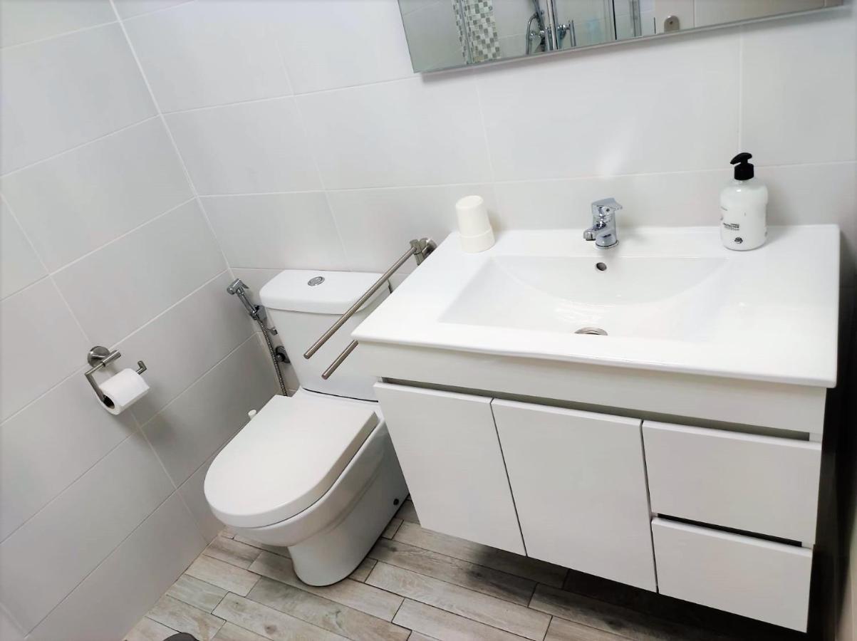 Cris Sol Apartments ลอส กริสเตียนอส ภายนอก รูปภาพ
